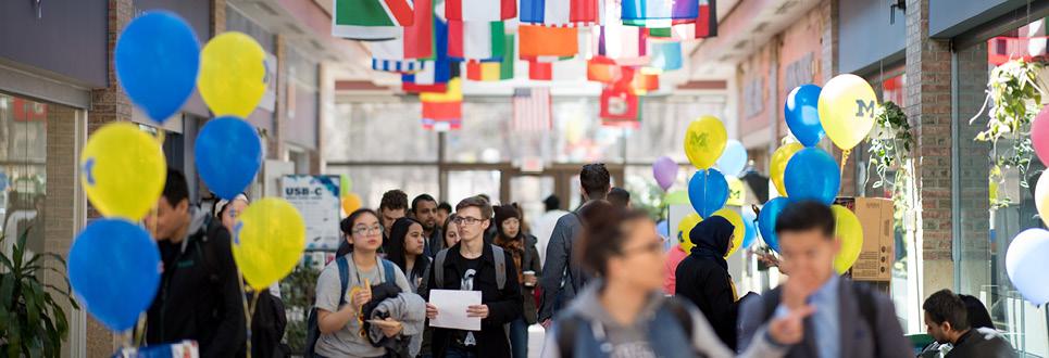 Students in Pierpont Commons